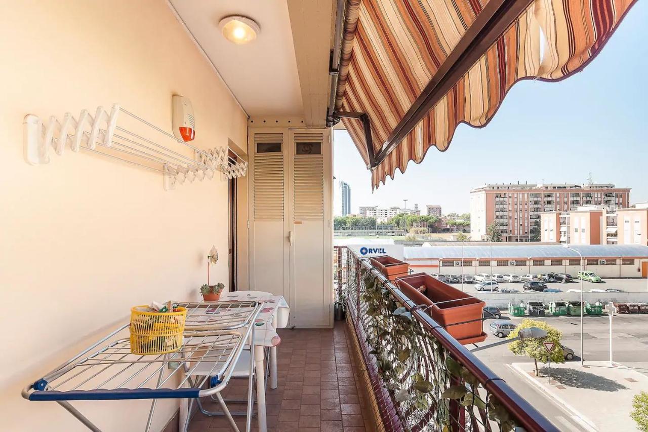 Moderno Appartamento Zona Centrale 拉蒂纳 外观 照片